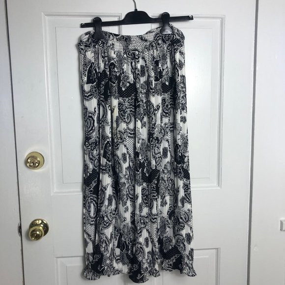 Diane Freis Women's Black and White Print Two-Piece Set - Picture 7 of 11